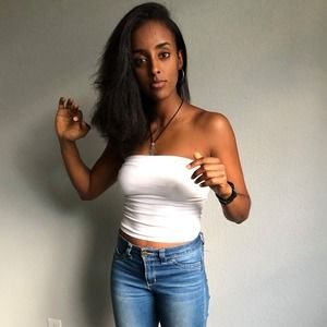 Meet your Posher, Tegist